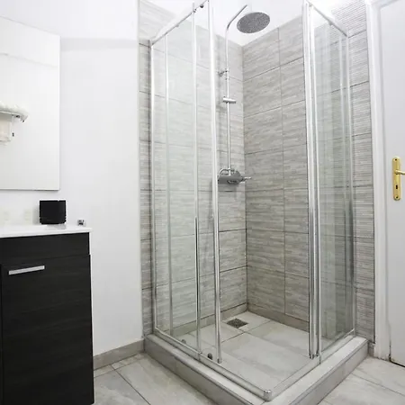 Gk By Gk Apartmán *